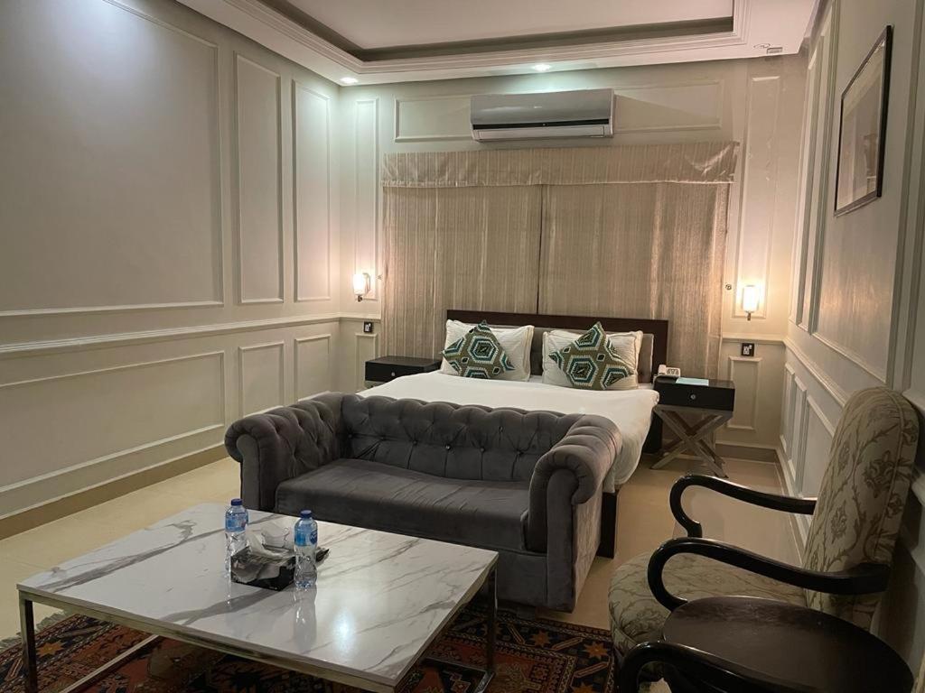 The Riviera Hotel Islamabad Buitenkant foto