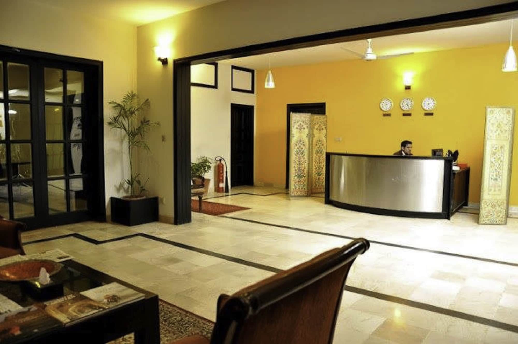 The Riviera Hotel Islamabad Buitenkant foto